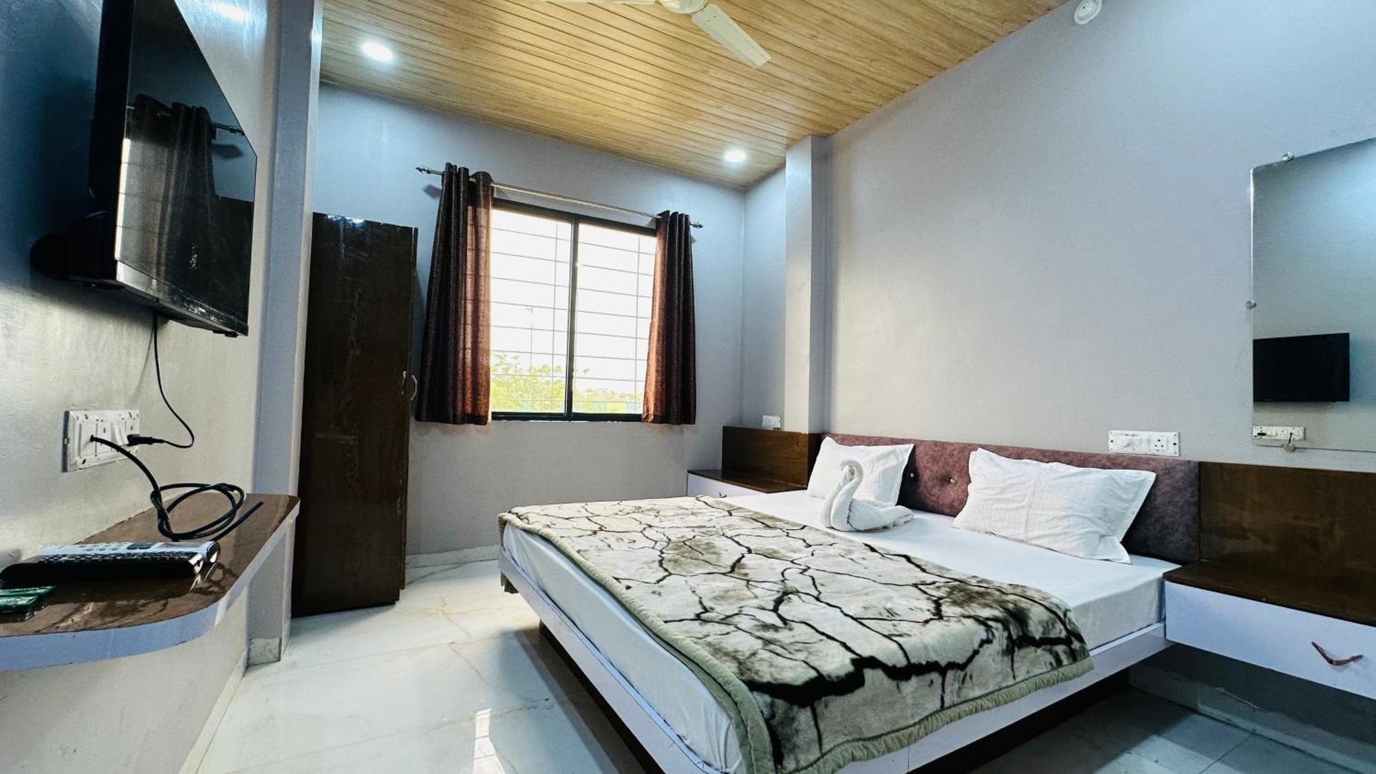 Hotel Kanha Palace Ujjain Luaran gambar